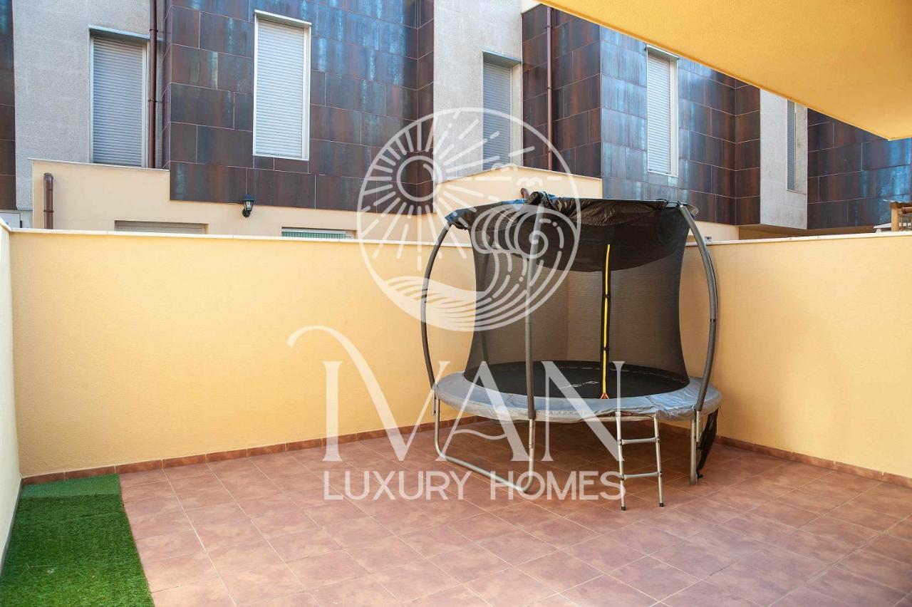 Casa Oromar Ivan Luxury Homes Chalet Adosado Оропеса-дель-Мар Экстерьер фото